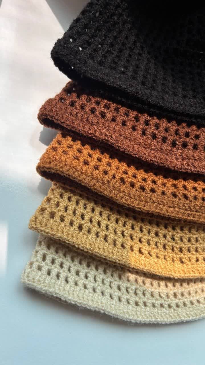 کلاه بافتنی دلورا